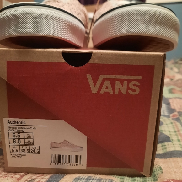 Pink vans with black speckles  new with box - Picture 4 of 5